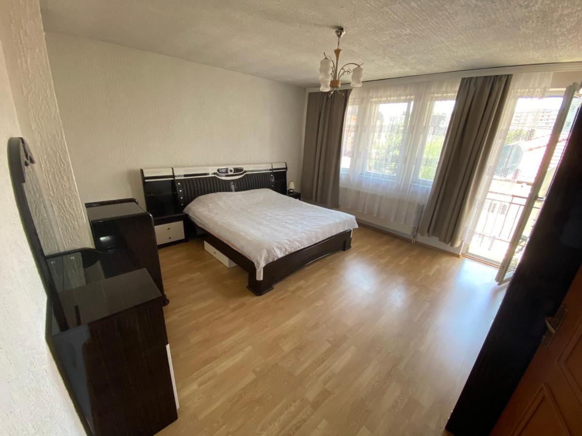 Cima Apartment Pristina Esterno foto
