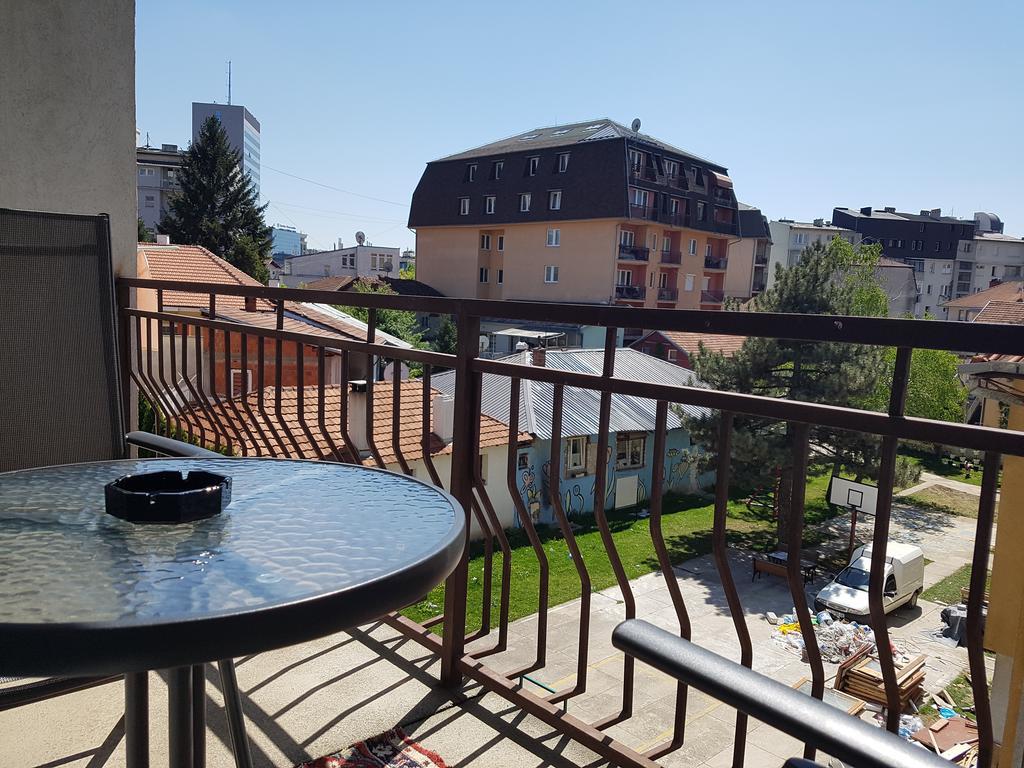 Cima Apartment Pristina Esterno foto